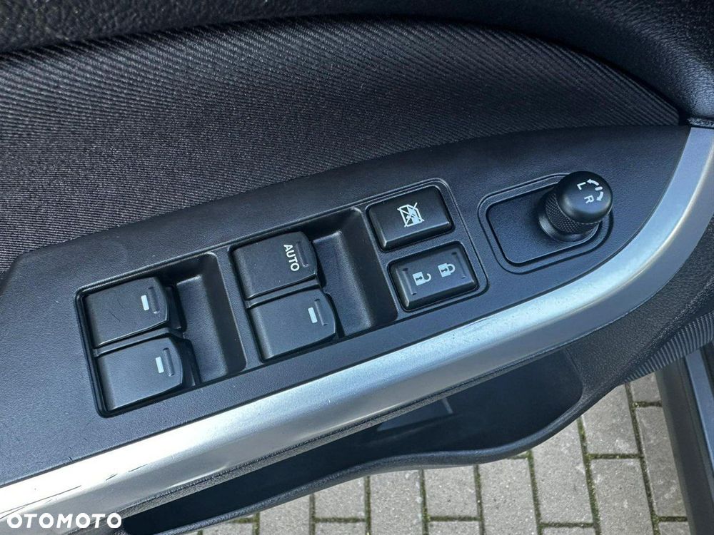 Suzuki Vitara 1.6 (4x2) Club - 16