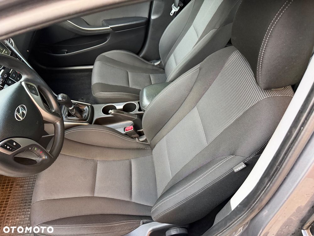 Hyundai i30 - 29