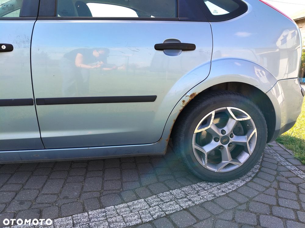 Ford Focus 1.8 TDCi Ambiente - 5