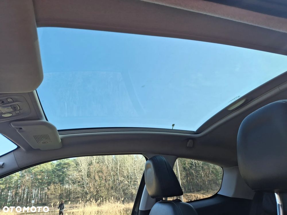 Peugeot 208 e-HDi 92 Stop&Start Allure - 11