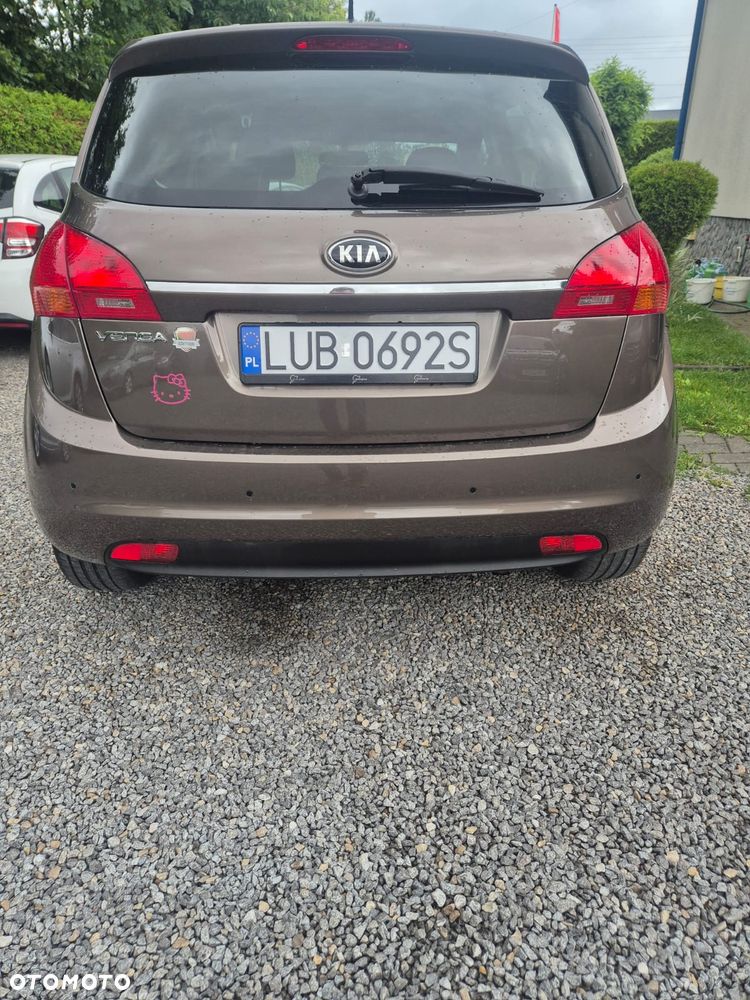 Kia Venga - 4