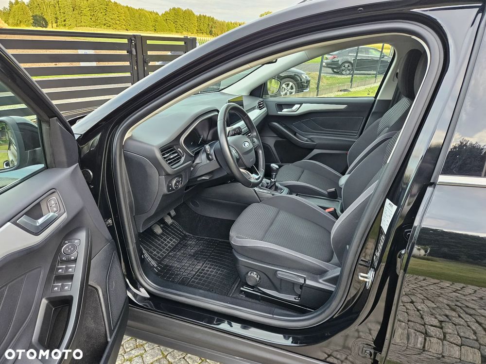 Ford Focus 2.0 EcoBlue Titanium X - 11
