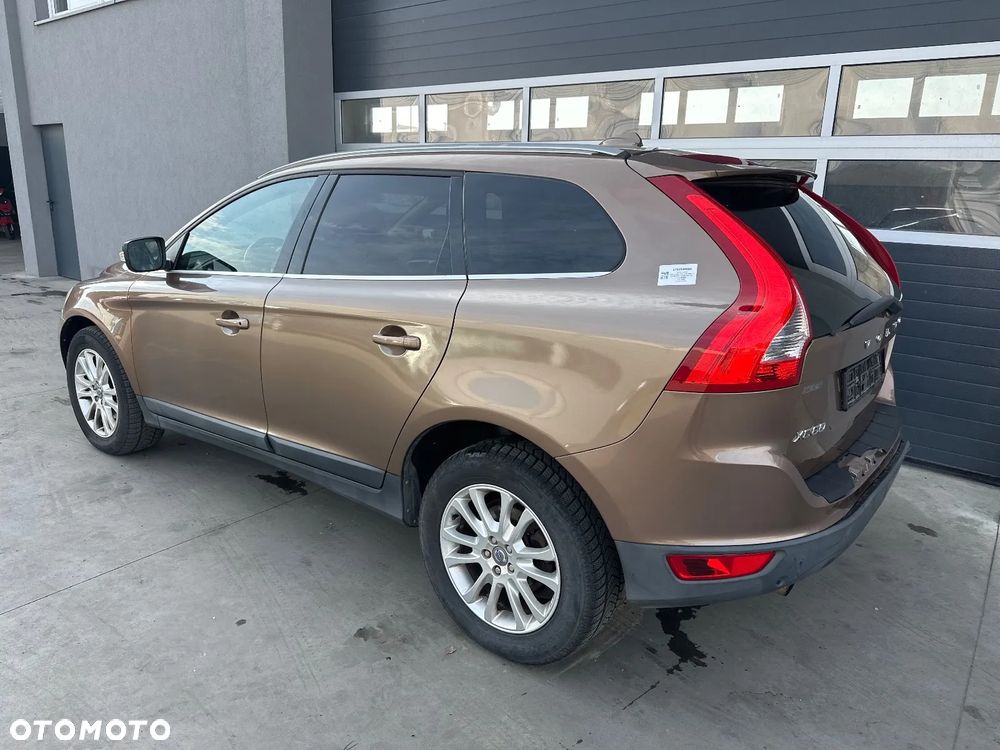 Volvo XC 60 D5 AWD Summum - 7