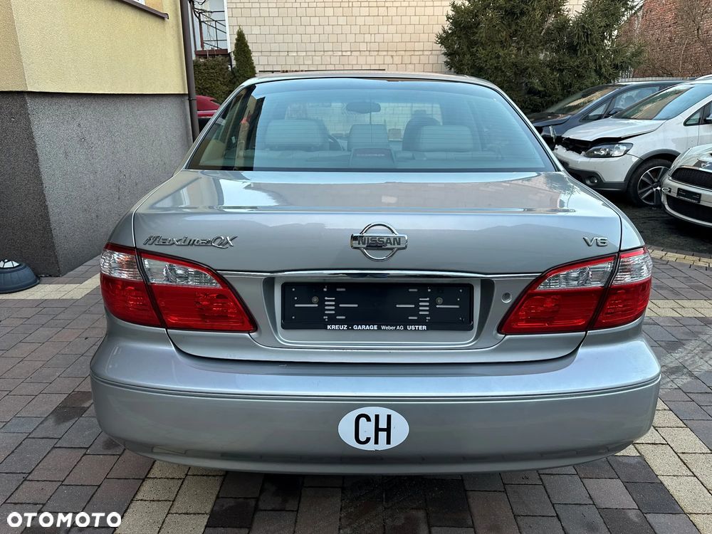 Nissan Maxima - 11