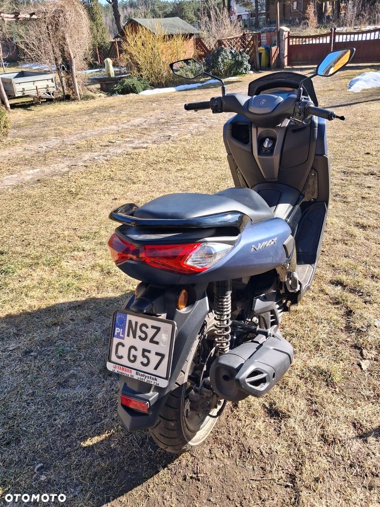 Yamaha NMAX - 4