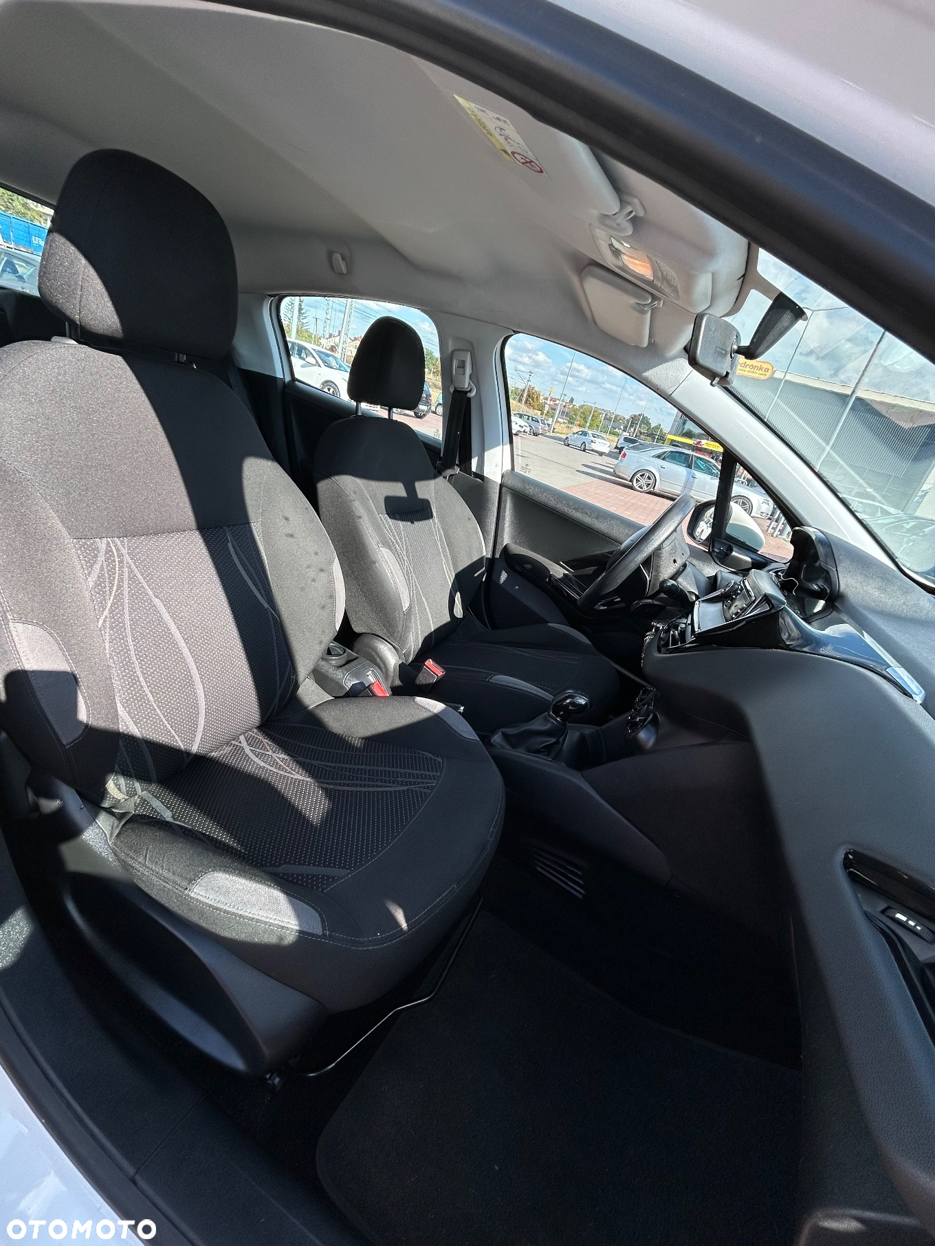 Peugeot 208 1.6 BlueHDi Active - 14
