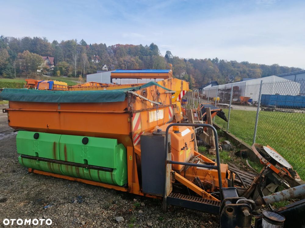 Posypywarka Piaskarka Solarka Pronar TAŚMA Diesel - 3