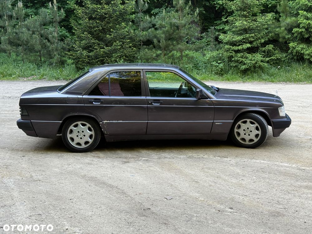 Mercedes-Benz W201 (190) - 14