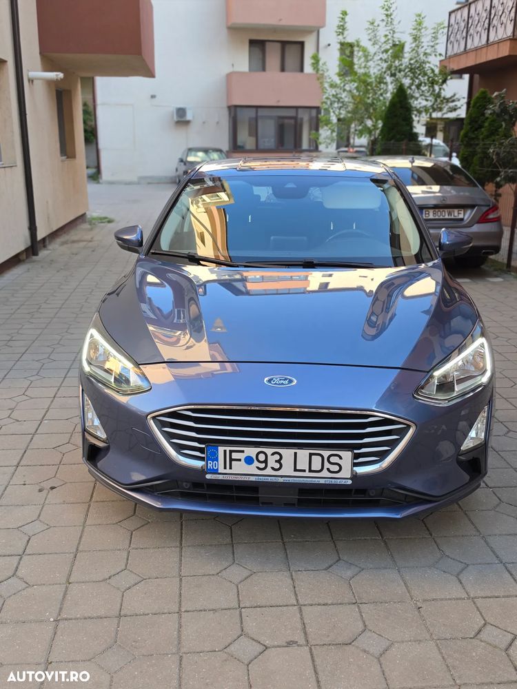 Ford Focus - 1