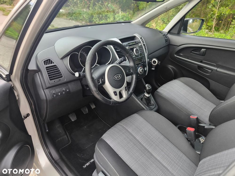 Kia Venga 1.4 CVVT Titanium Collection - 16