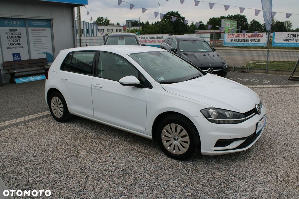 Volkswagen Golf - 5