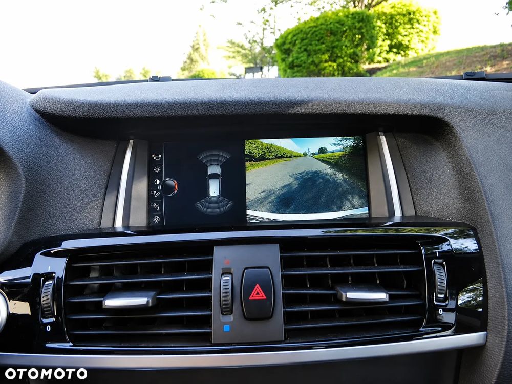 BMW X3 xDrive28i Advantage sport - 11