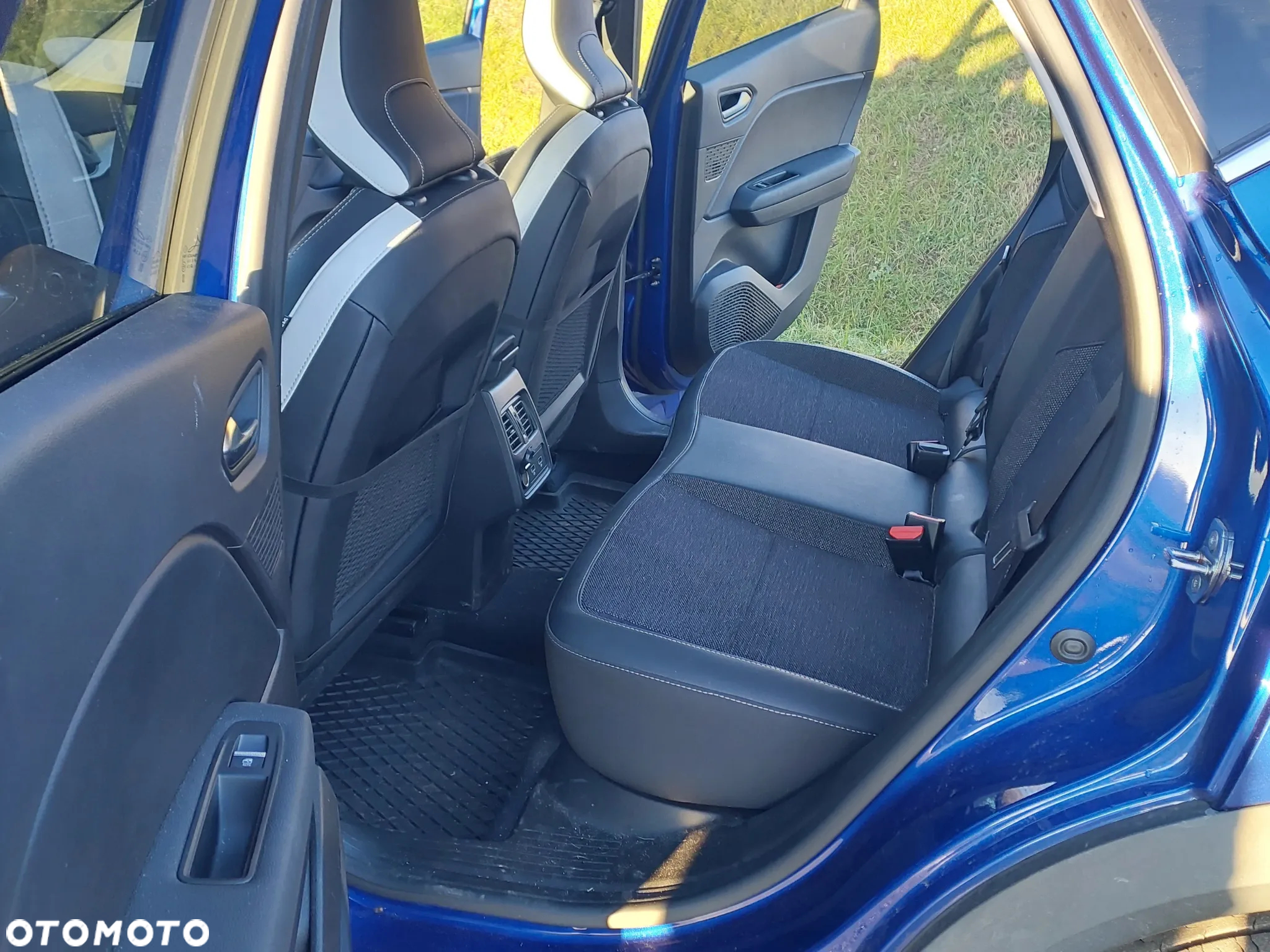 Renault Captur 1.0 TCe Techno - 7