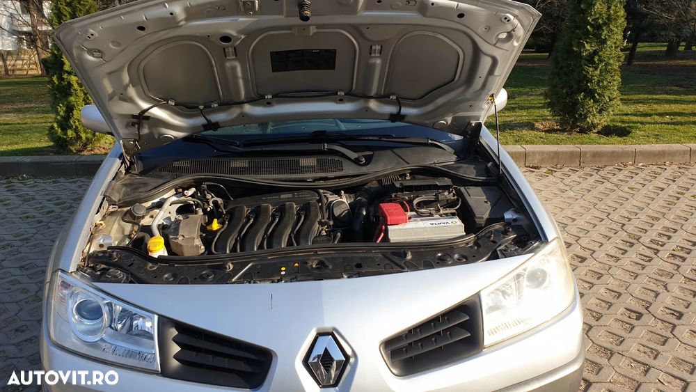 Renault Megane II 1.6 Dynamique - 4