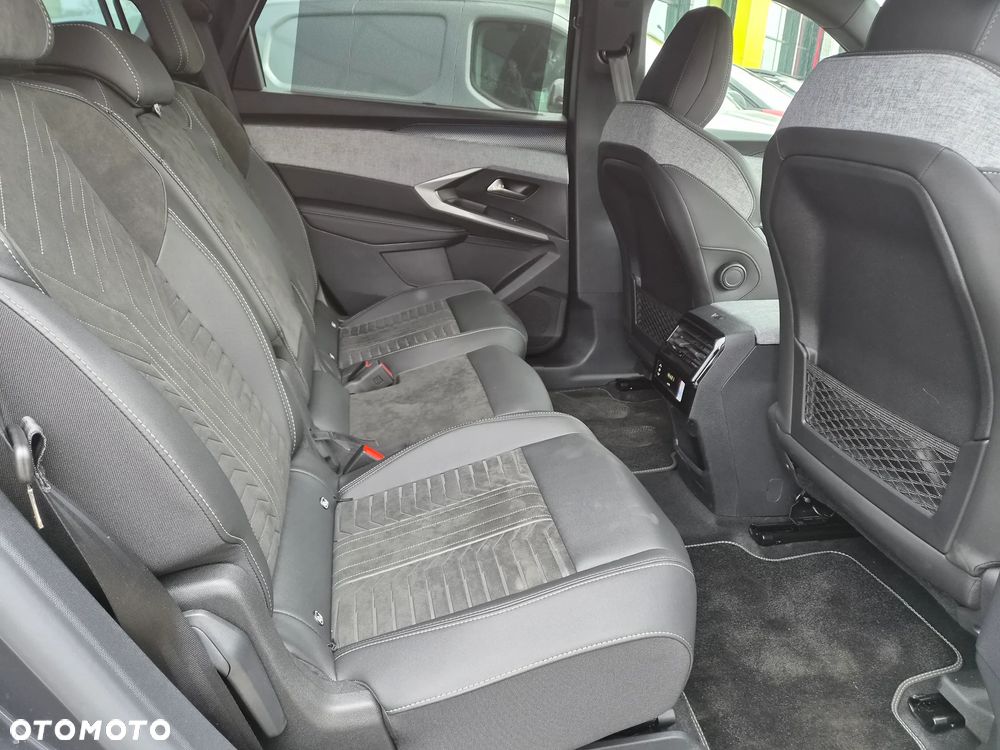Peugeot 5008 - 12