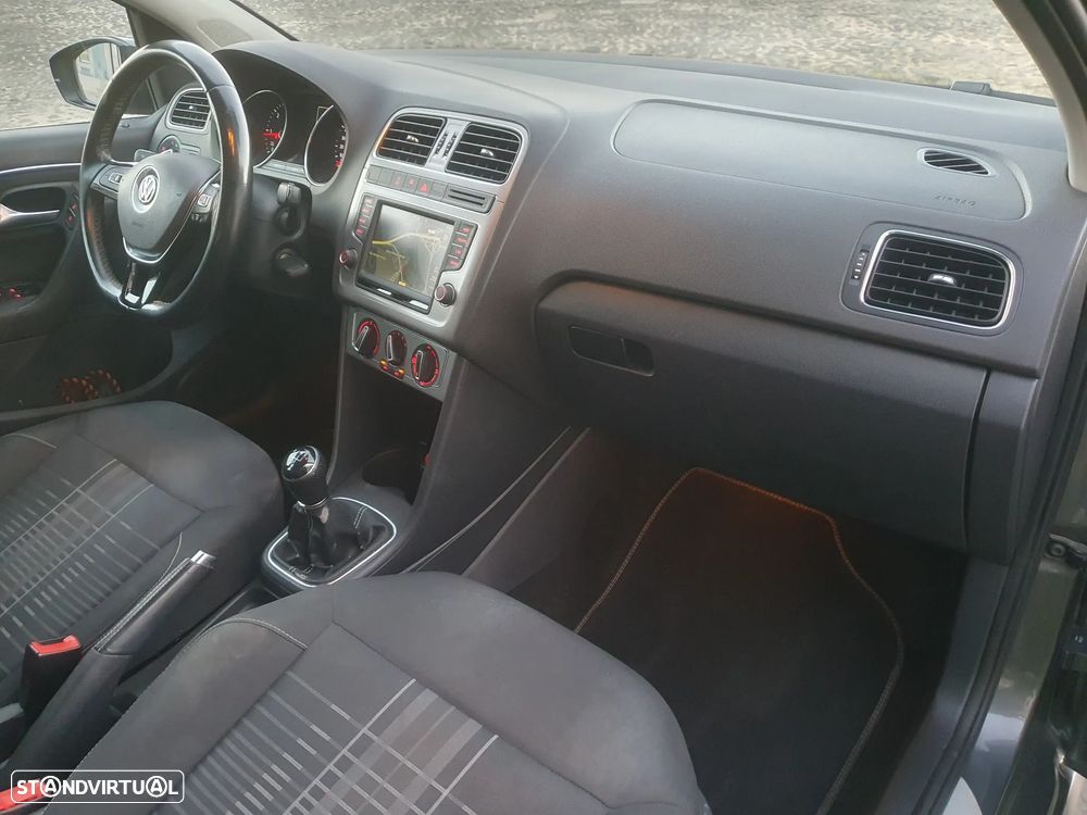 VW Polo 1.4 TDi Lounge - 44