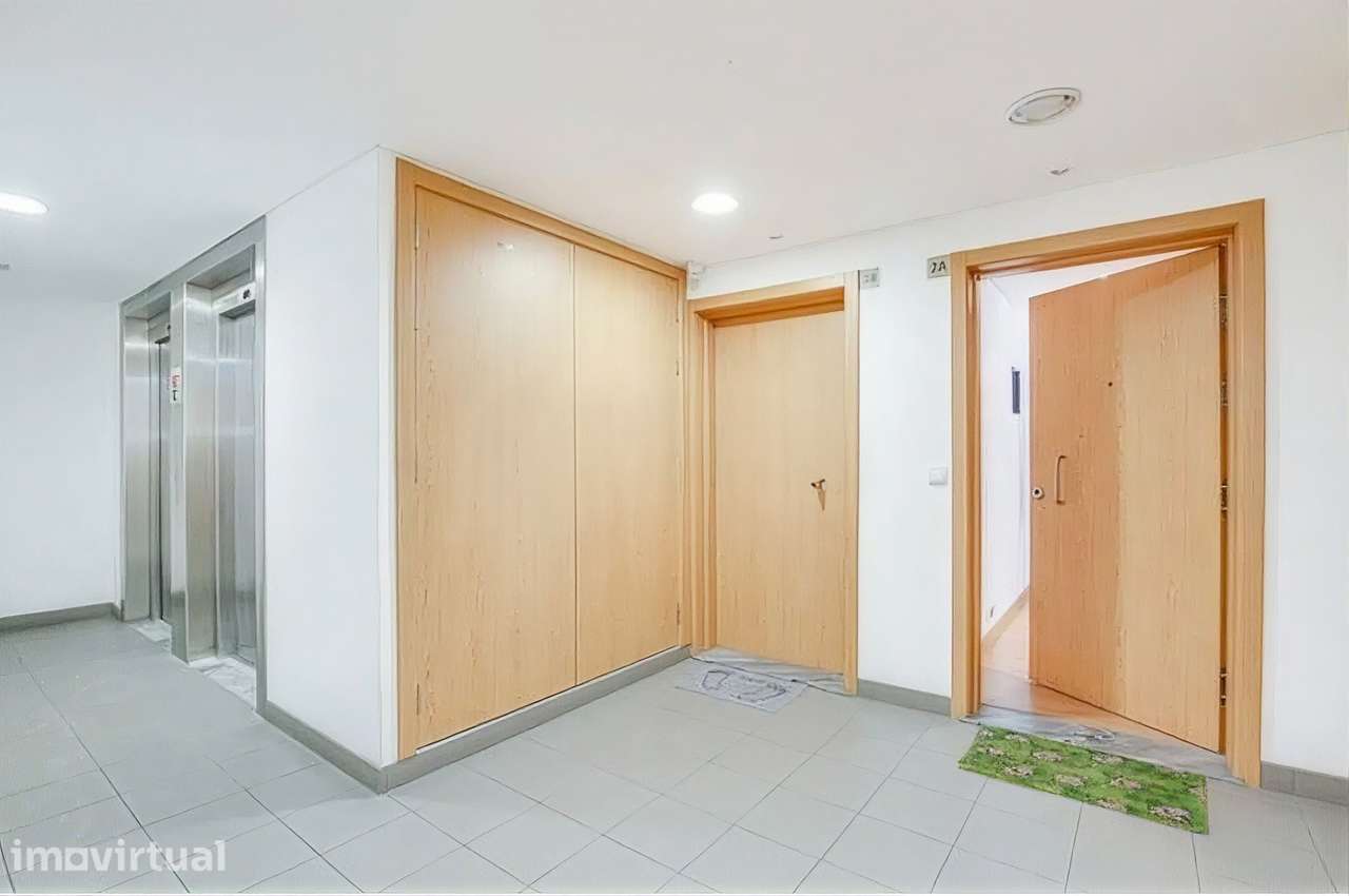 Apartamento T2 com garagem em Lumiar, Lisboa - Grande imagem: 2/13