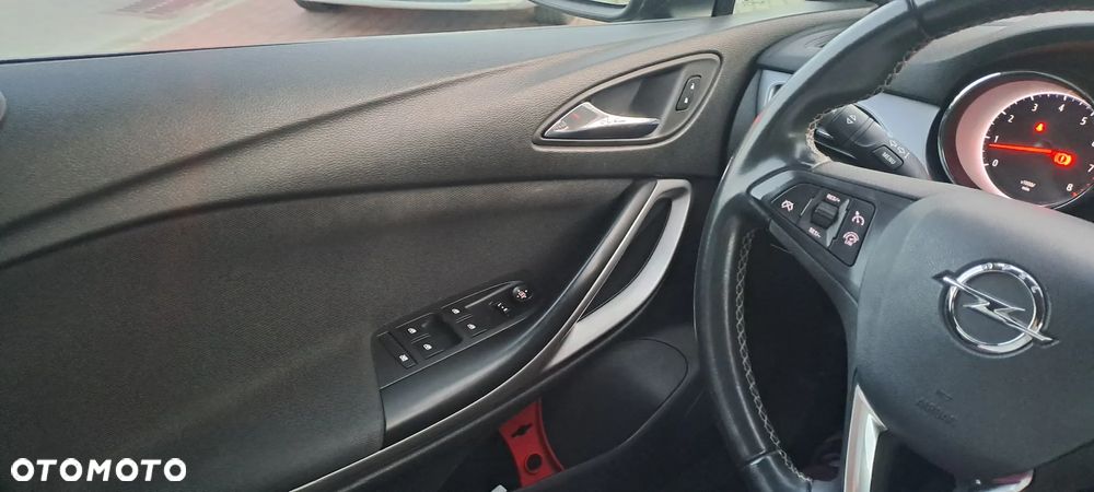 Opel Astra 1.4 T Enjoy - 10