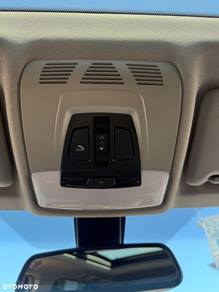 BMW Seria 3 318d Touring - 18