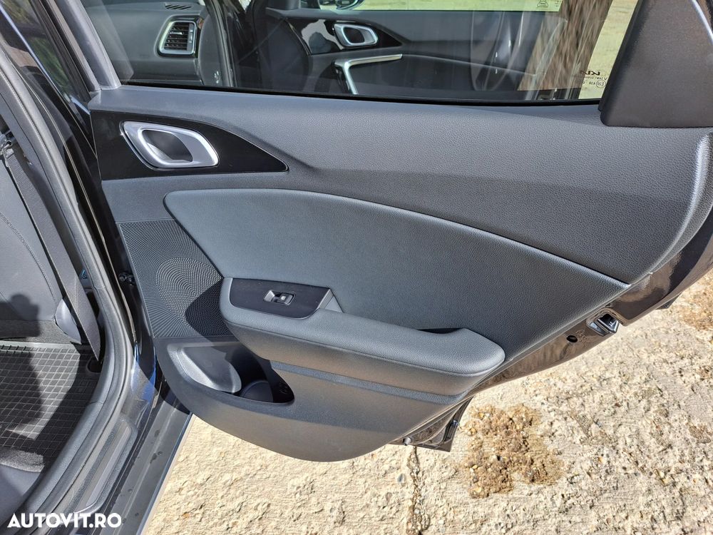 Kia XCeed - 23