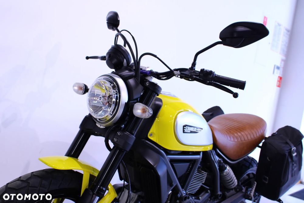 Ducati Scrambler - 13