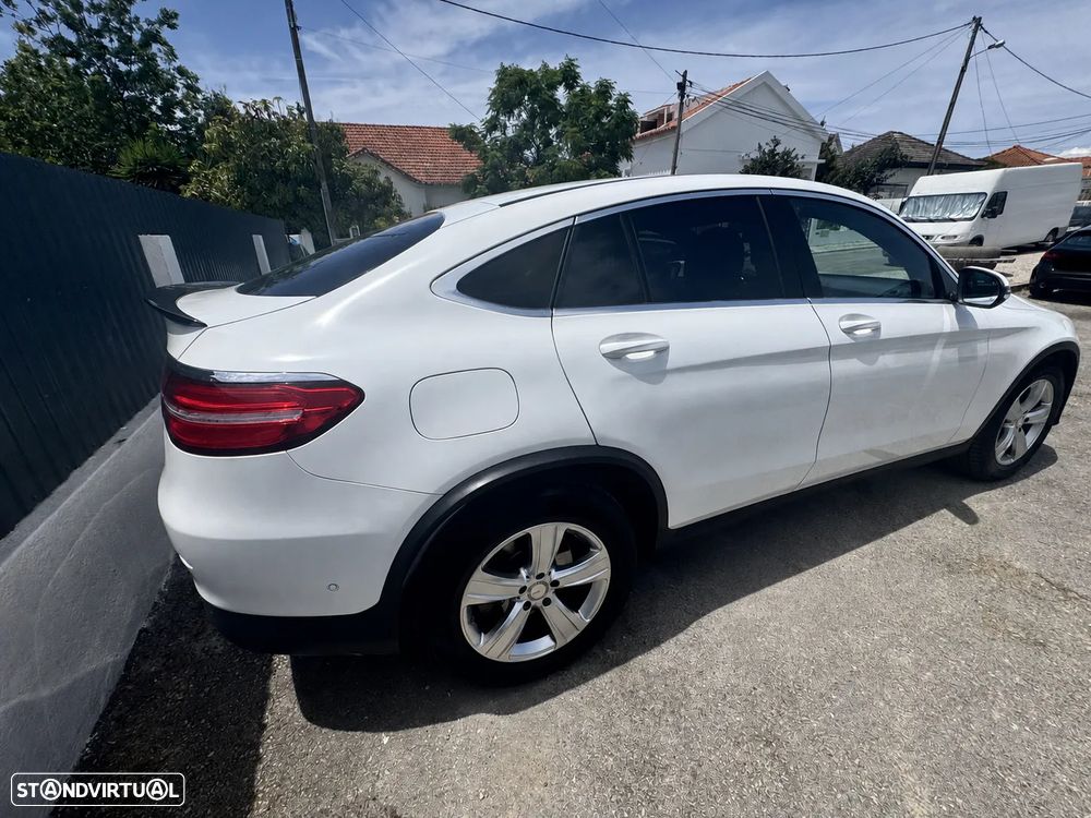 Mercedes-Benz GLC 220 d 4Matic 9G-TRONIC AMG Line - 2