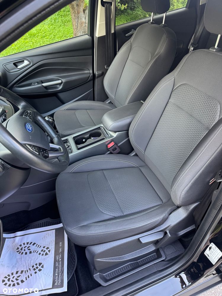 Ford Kuga 1.5 EcoBoost 2x4 Titanium - 27