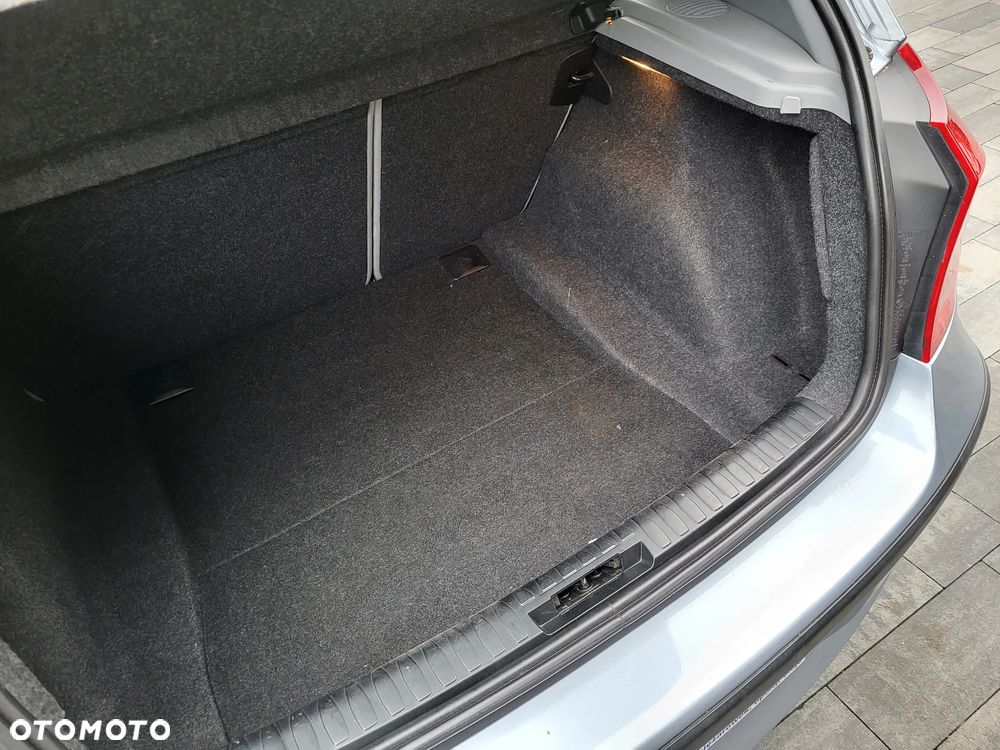 BMW Seria 1 - 16