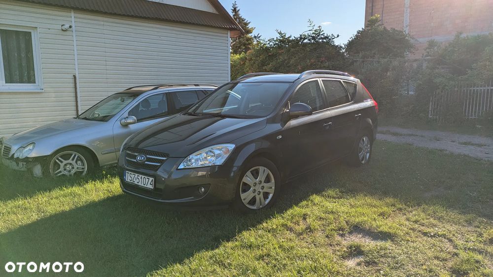 Kia Ceed 1.6 Crdi Comfort + - 1