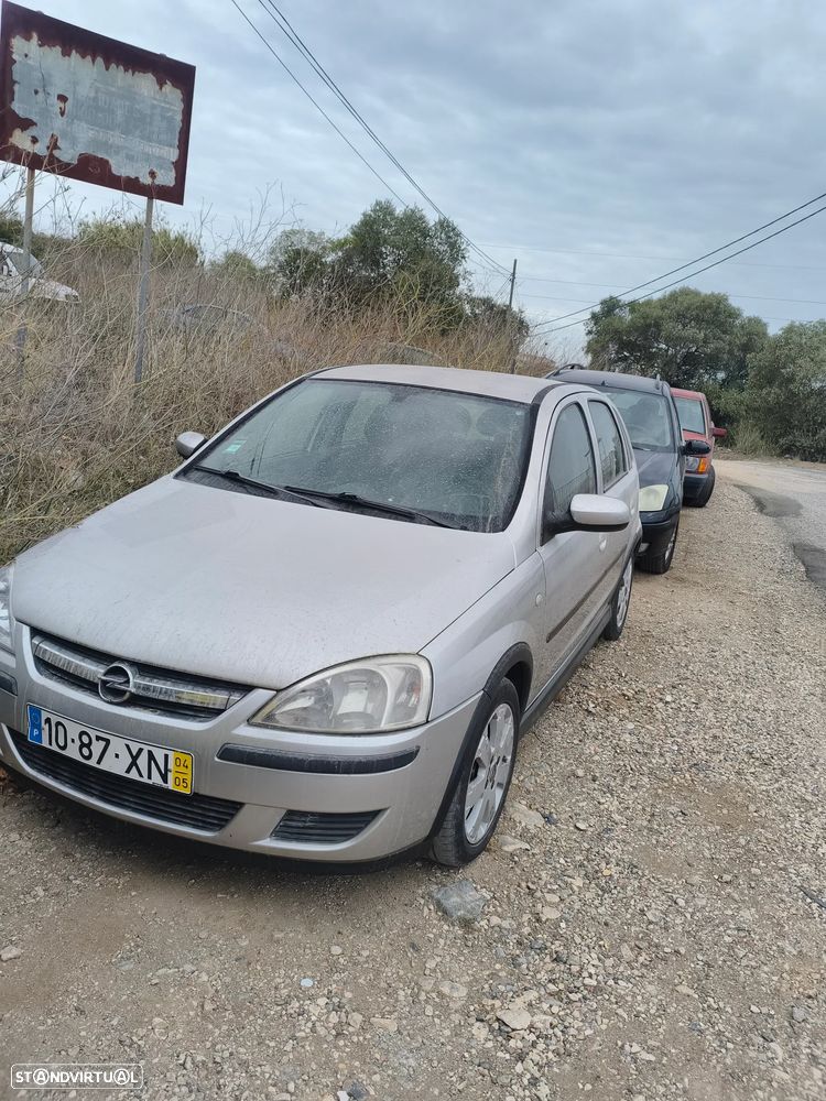 Opel Corsa 1.3 CDTI Essentia - 1