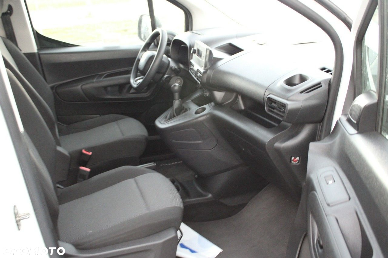 Toyota Proace City - 24