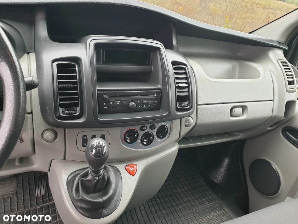 Renault Trafic - 13