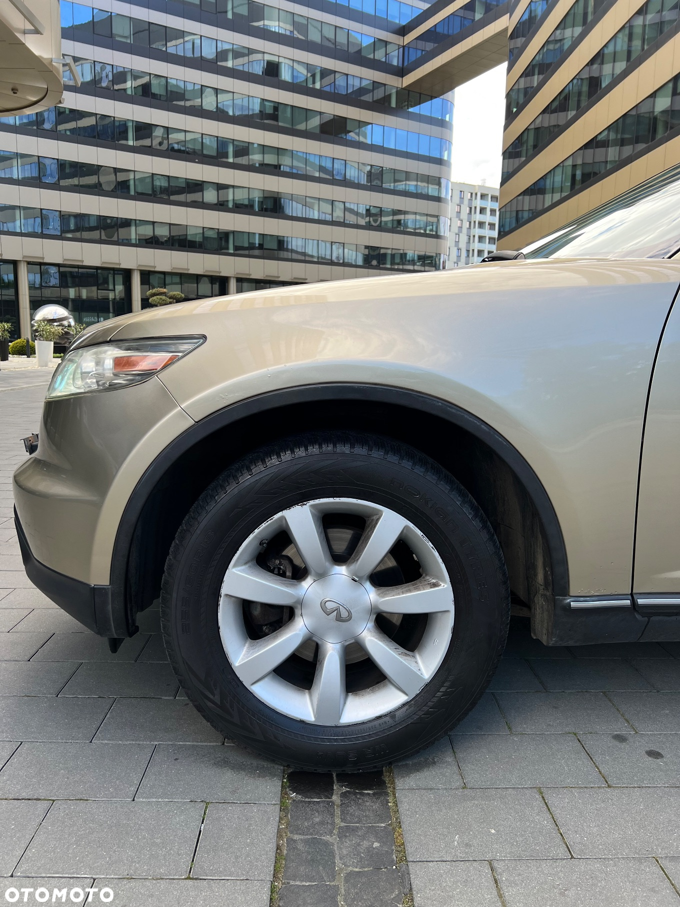 Infiniti FX FX35 - 33