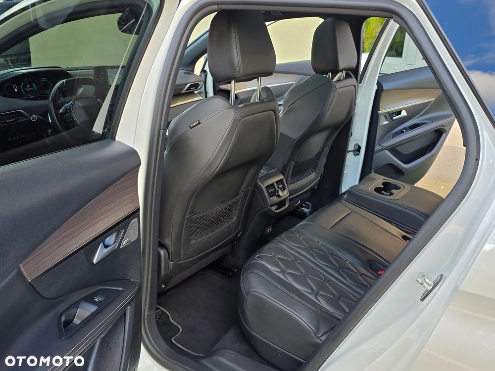 Peugeot 3008 1.6 PureTech Hybrid4 PHEV GT S&S EAT8 - 30