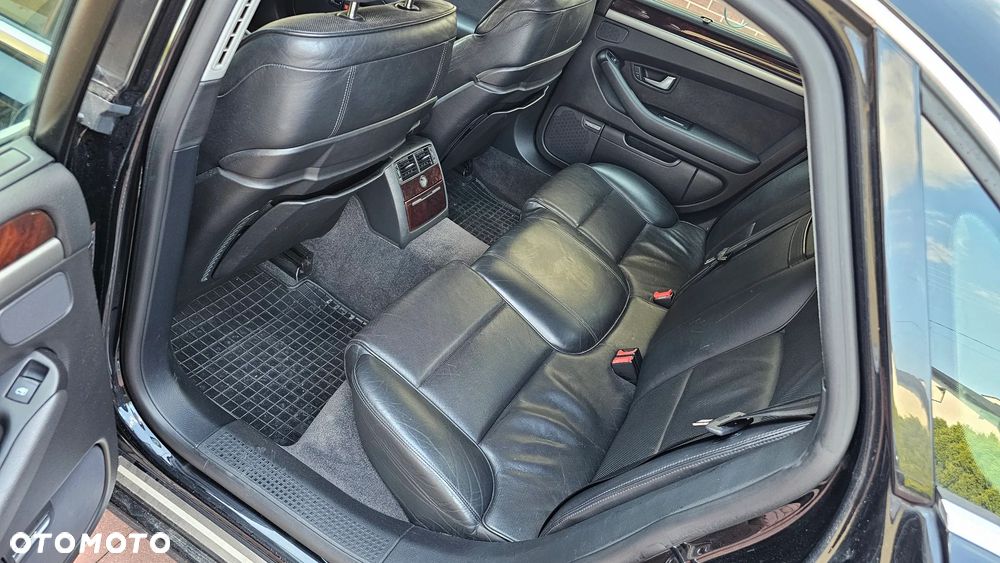 Audi A8 4.2 TDI Quattro - 32