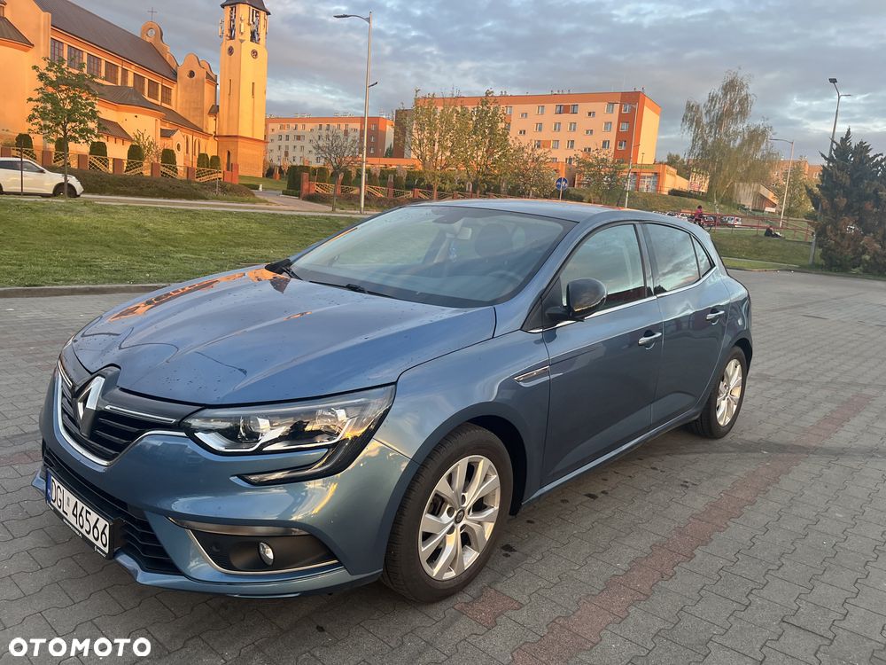 Renault Megane 2019 photo 2