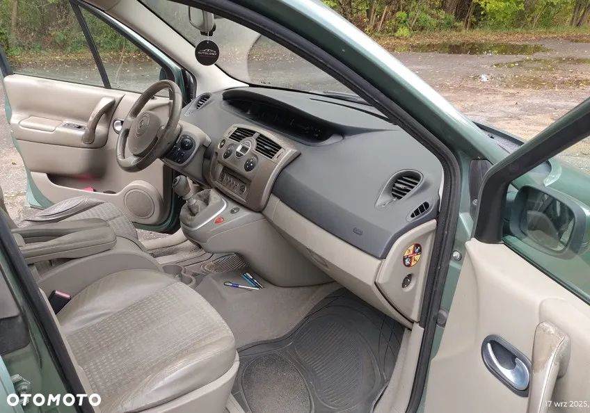 Renault Scenic 2.0 16V Exception - 8