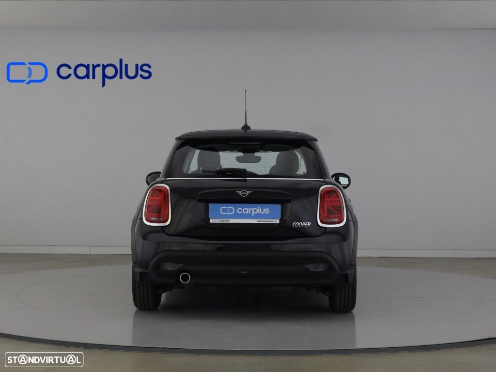 MINI 5 Portas Cooper Premium Essential Auto - 6