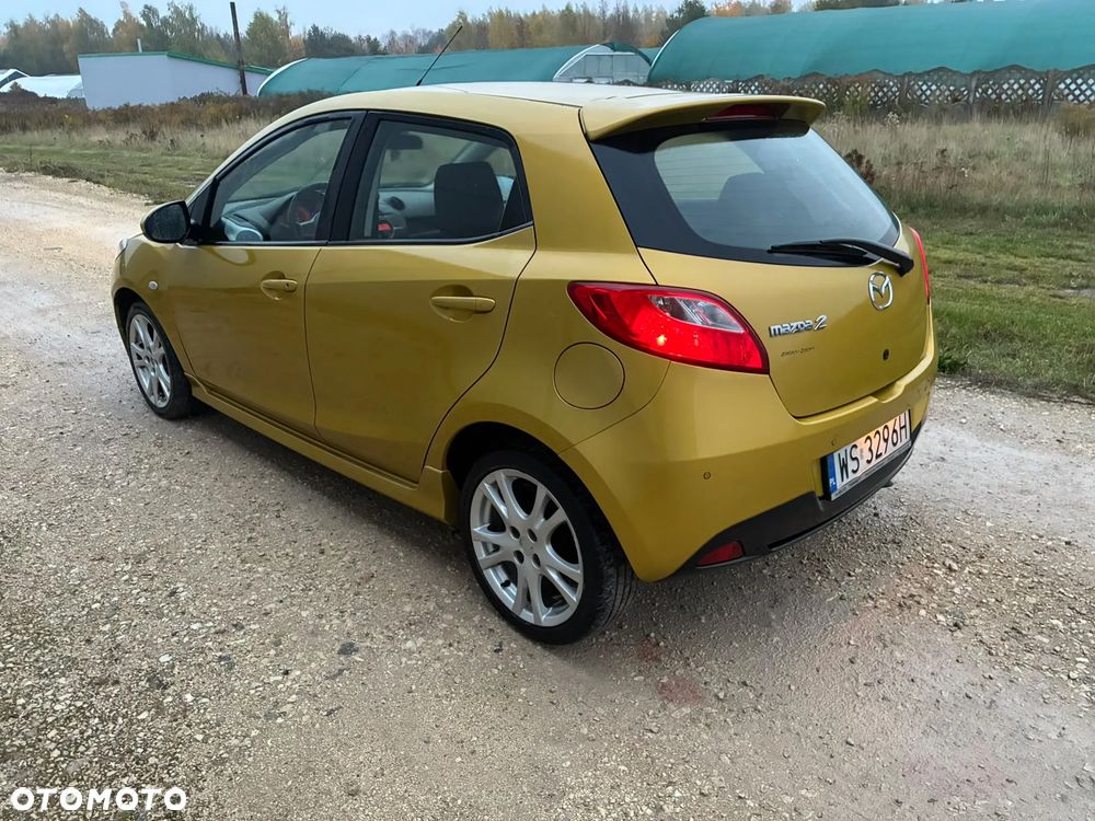 Mazda 2 2008 photo 5