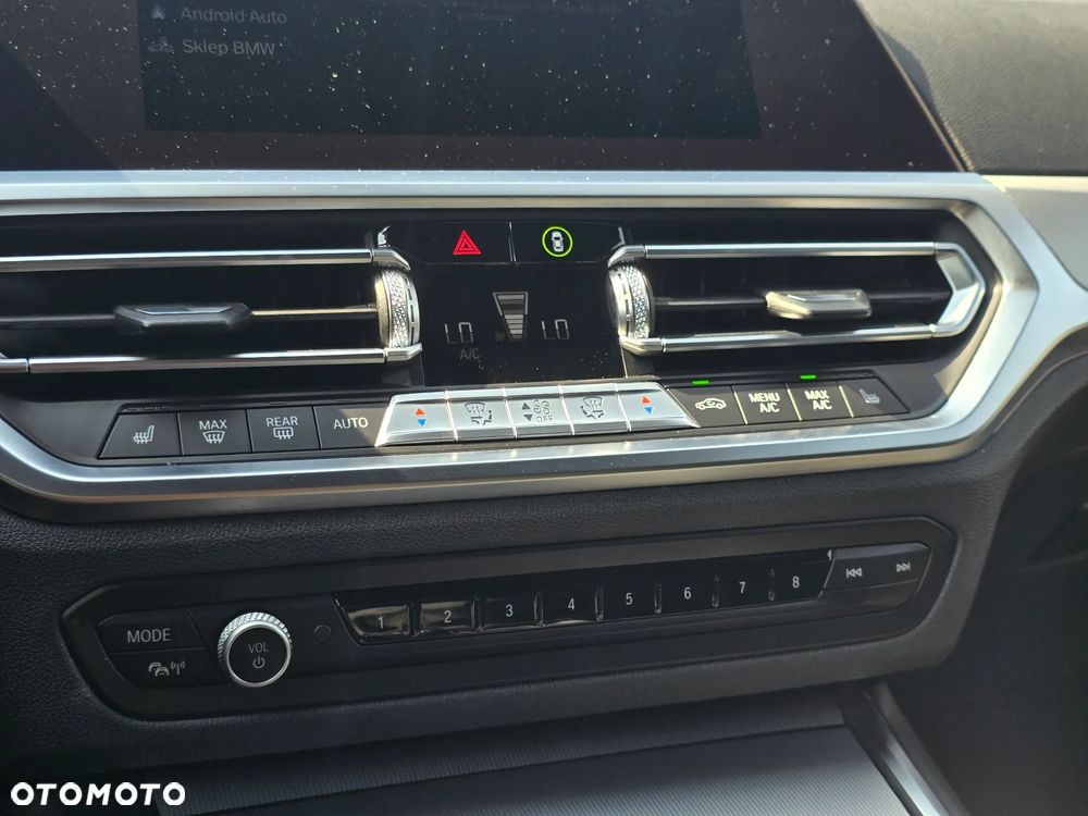 BMW Seria 3 318d M Sport - 18