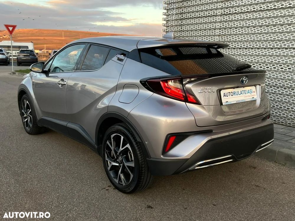 Toyota C-HR 2.0 Hybrid Team Deutschland - 5