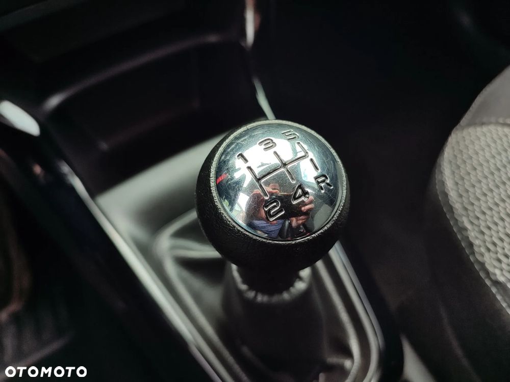 Citroën C3 Pure Tech 110 Stop&Start RED BLOCK - 34
