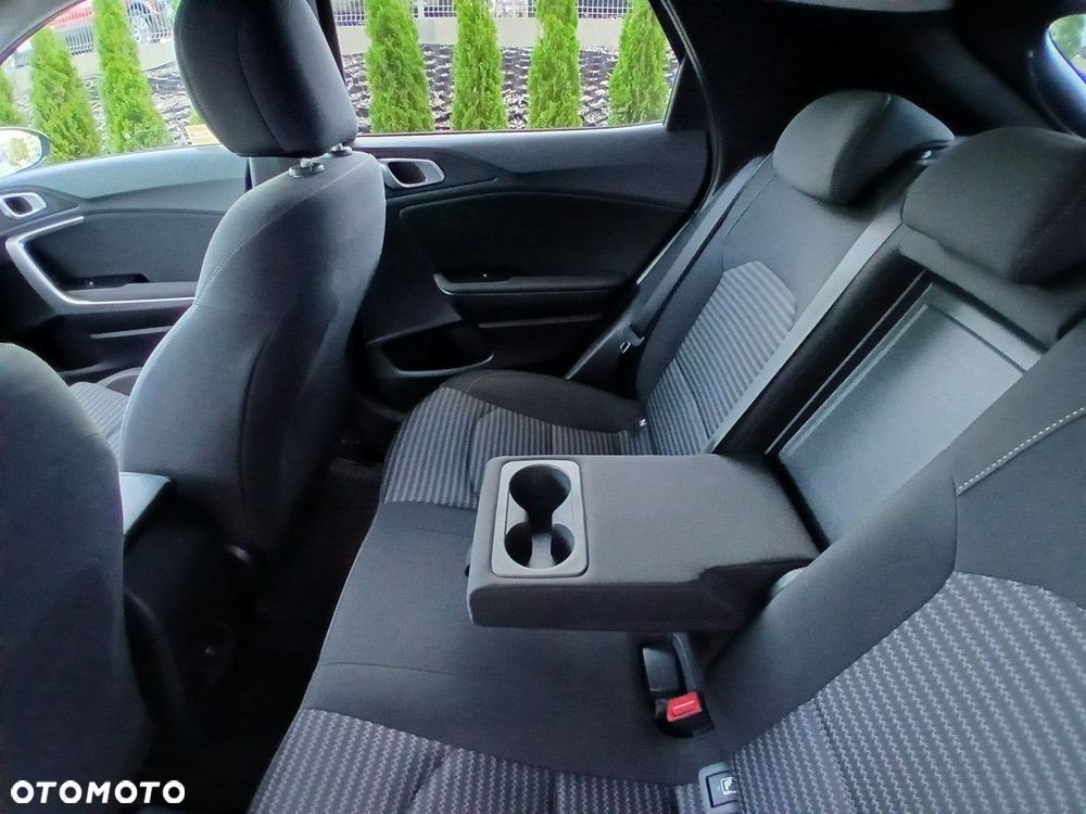 Kia XCeed 1.5 T-GDI M DCT - 13