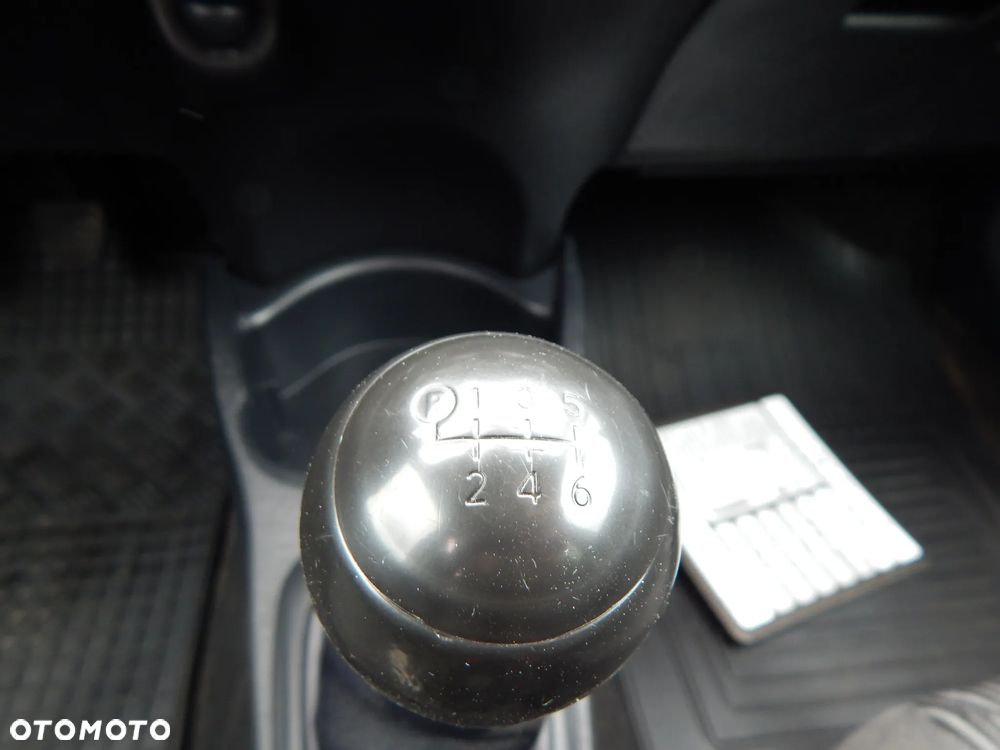 Toyota Yaris 1.33 Sol - 21