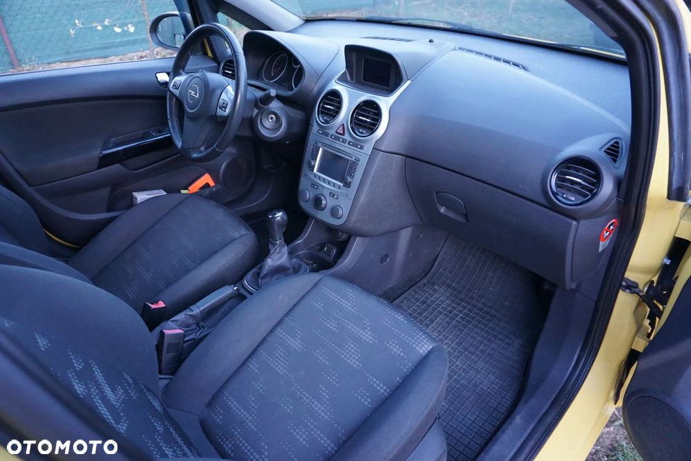 Opel Corsa - 31