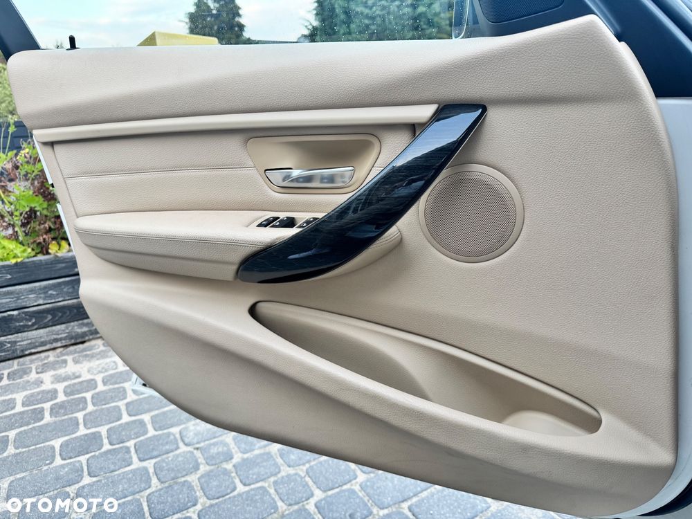 BMW Seria 3 ActiveHybrid Luxury Line - 29