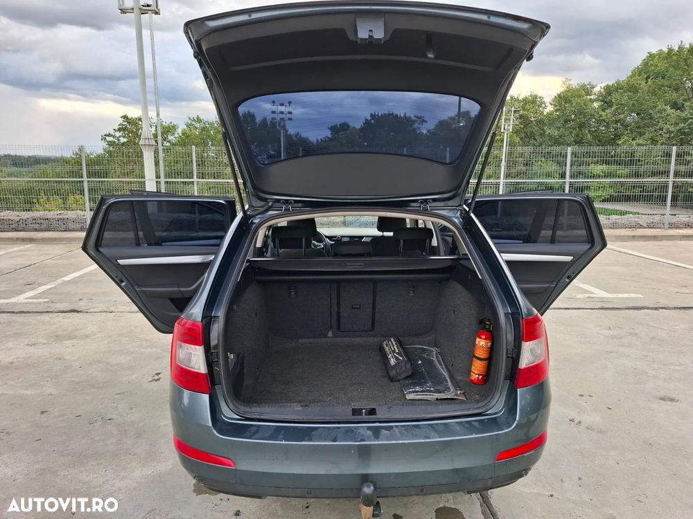 Skoda Octavia 2.0 TDI 4X4 Ambition - 13