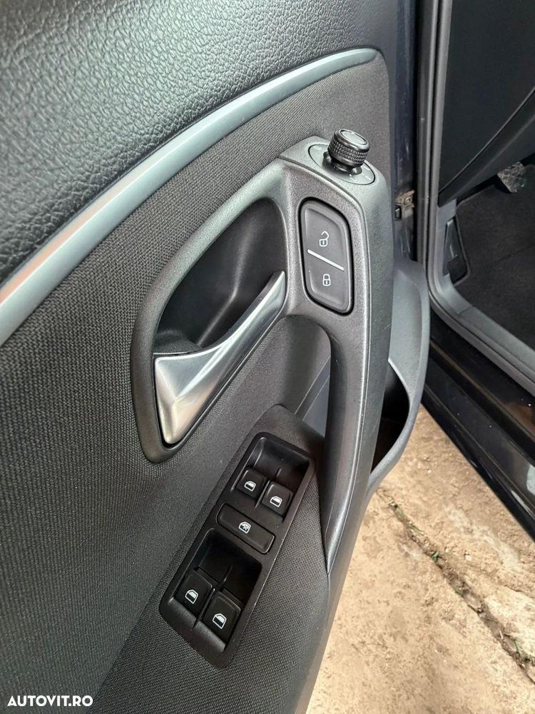 Volkswagen Polo 1.4 TDI (Blue Motion Technology) Comfortline - 13