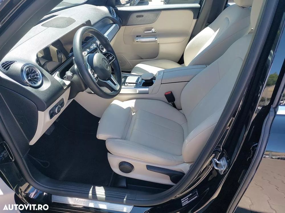 Mercedes-Benz GLB - 14