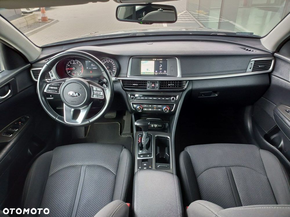 Kia Optima - 16